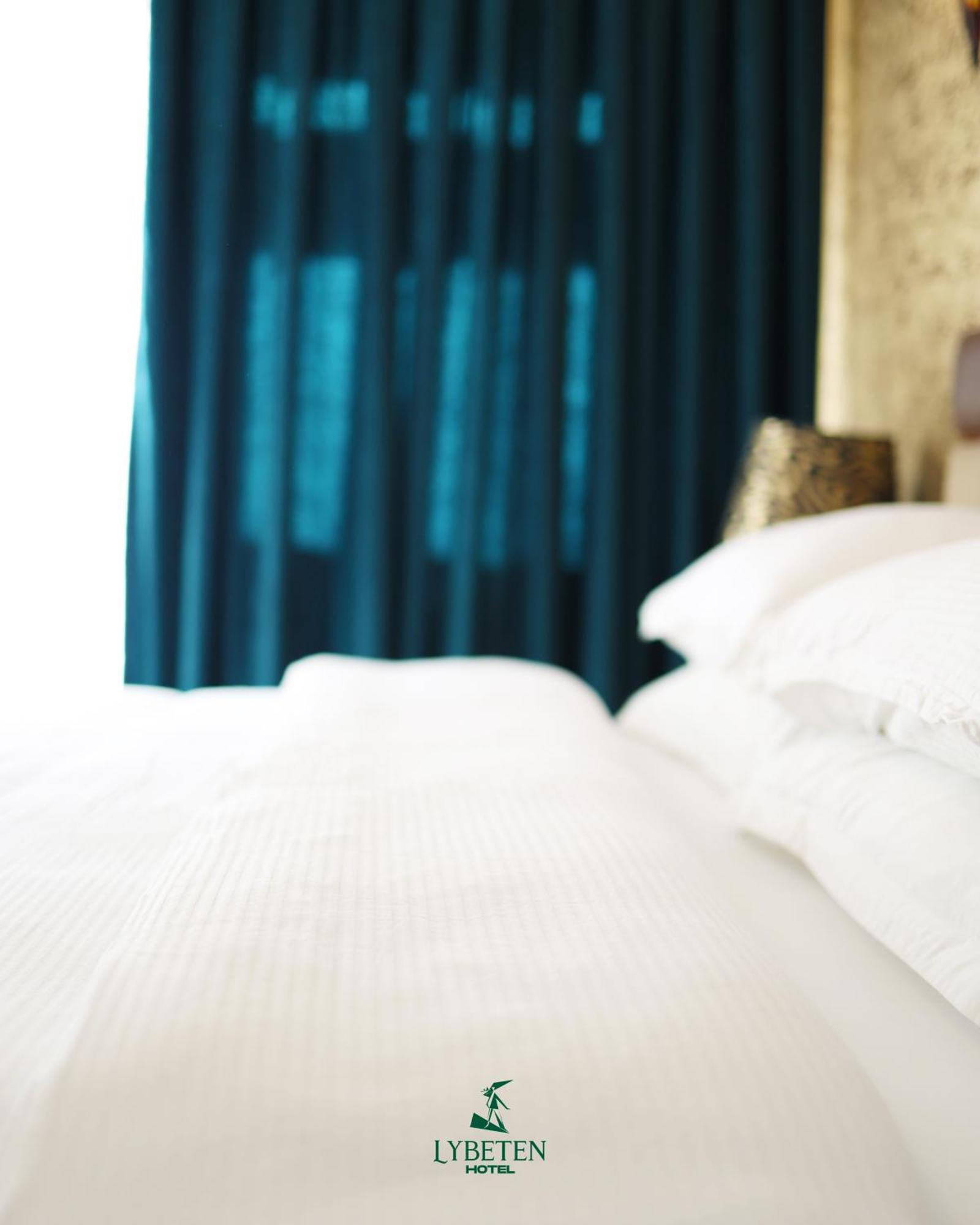 Hotel Lybeten Ferizaj Ngoại thất bức ảnh