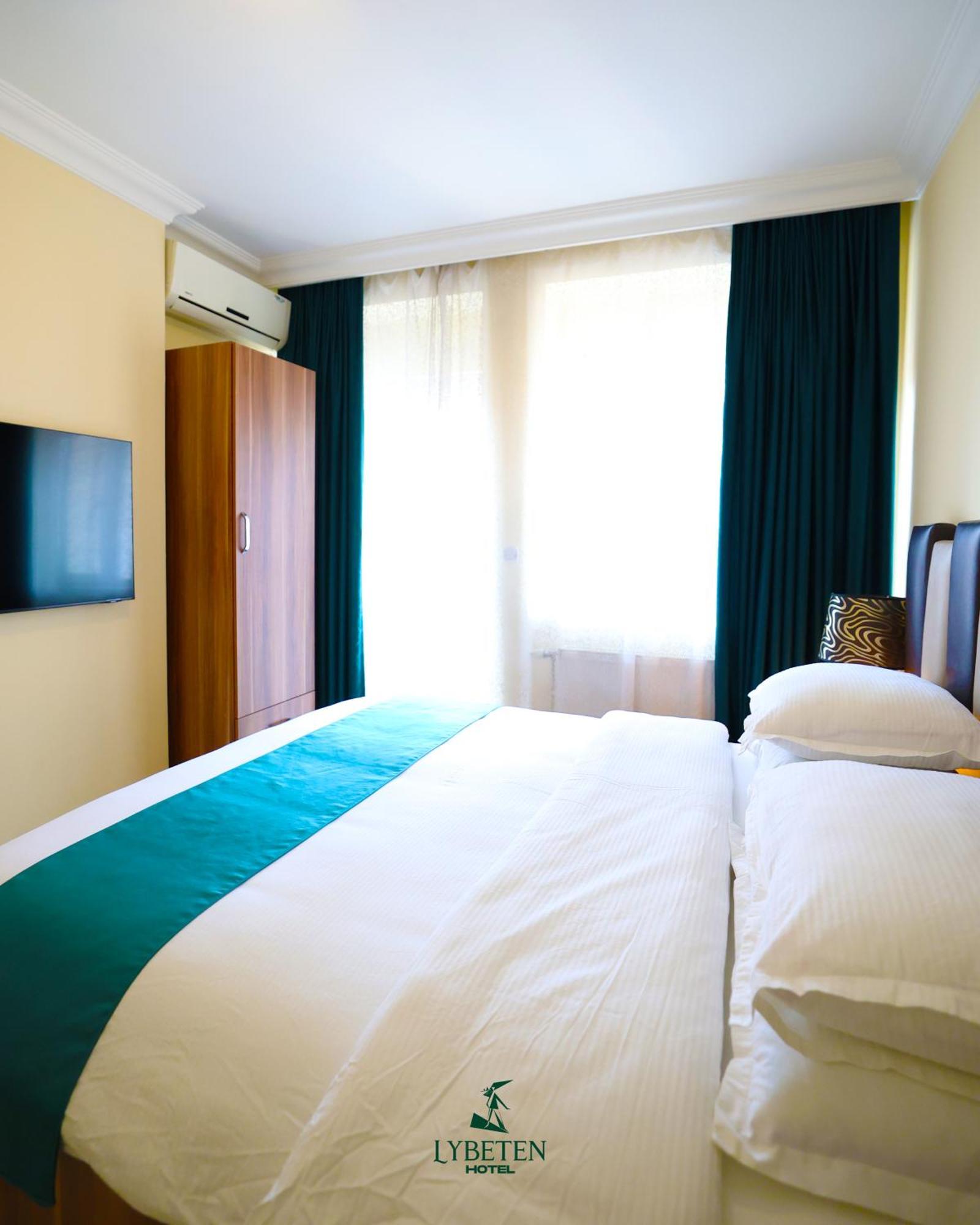 Hotel Lybeten Ferizaj Ngoại thất bức ảnh