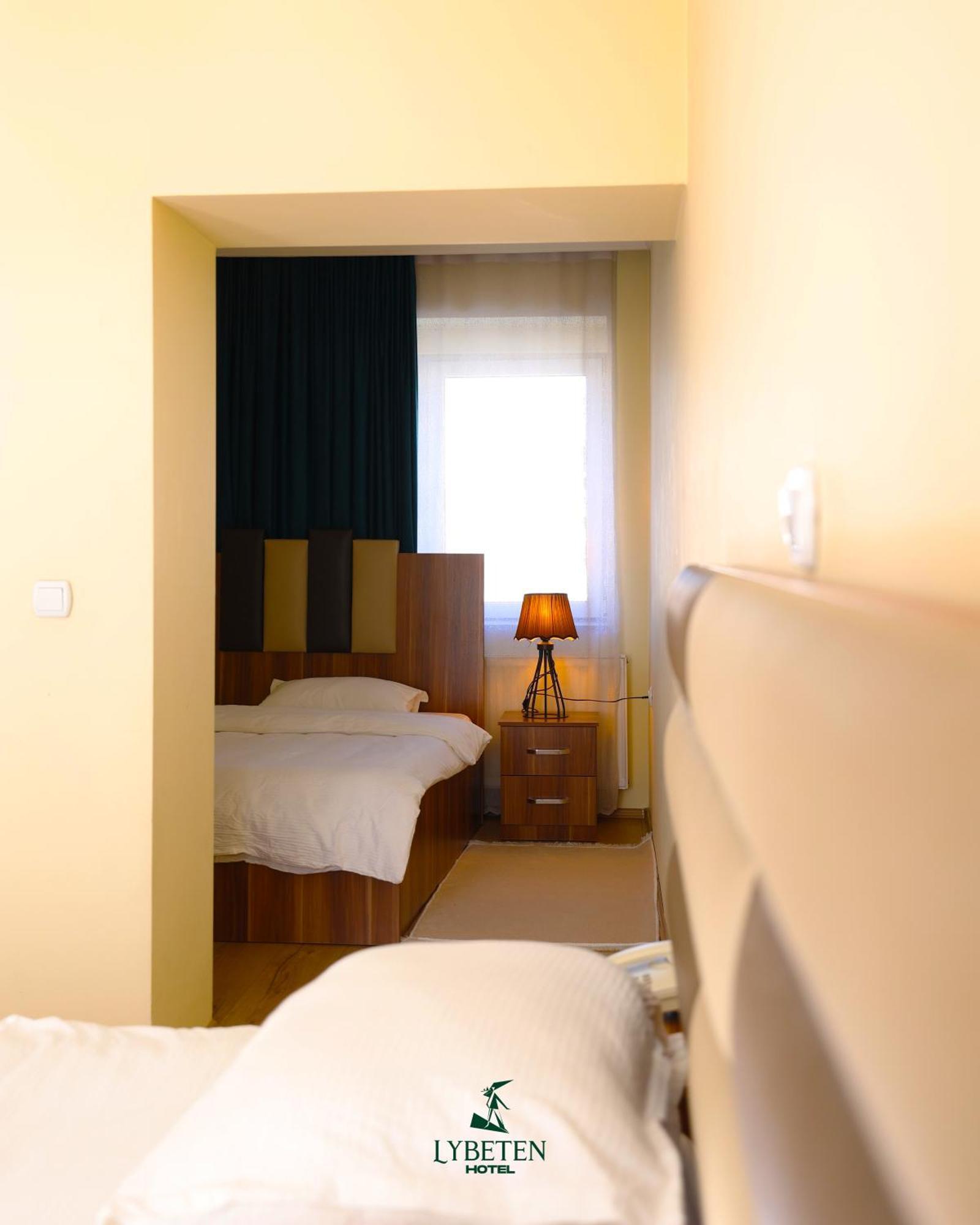 Hotel Lybeten Ferizaj Ngoại thất bức ảnh